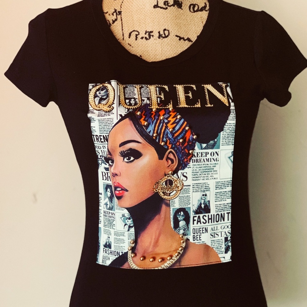 NEW: Queen Black Tee